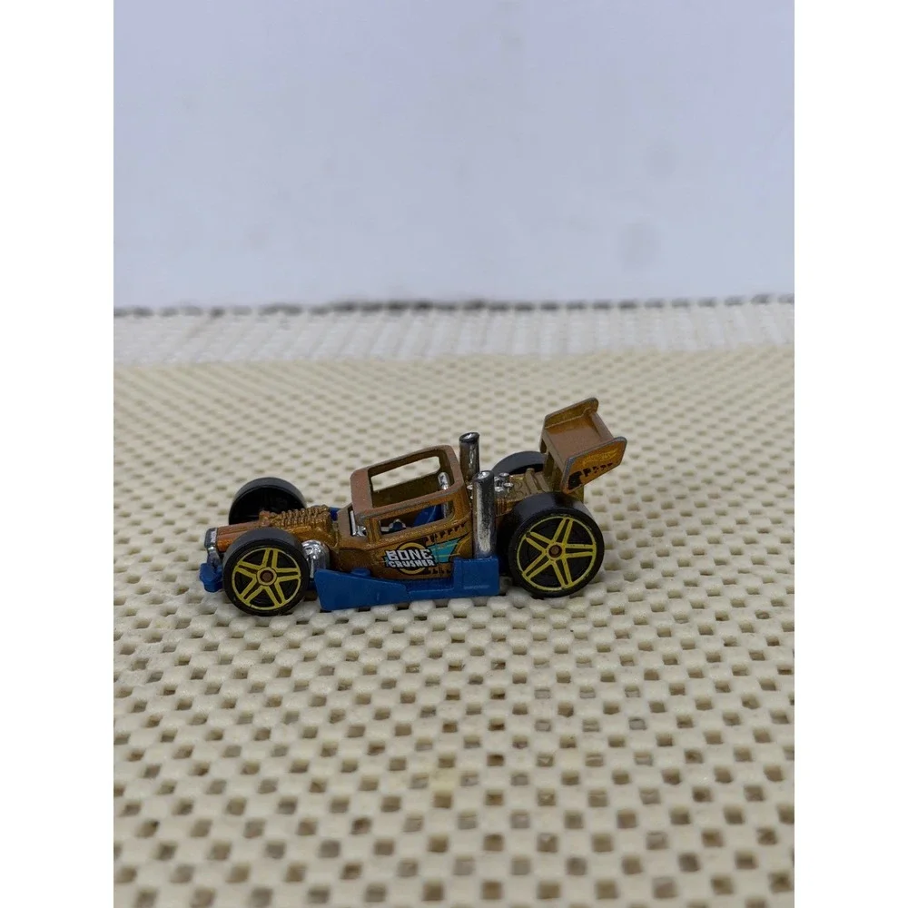 Hot Wheels Bone Crusher Gold Blue Hot Rod 2005 Mattel Diecast Car Toy EUC